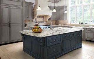 Modern vs Traditional Kitchen Design in Montreal